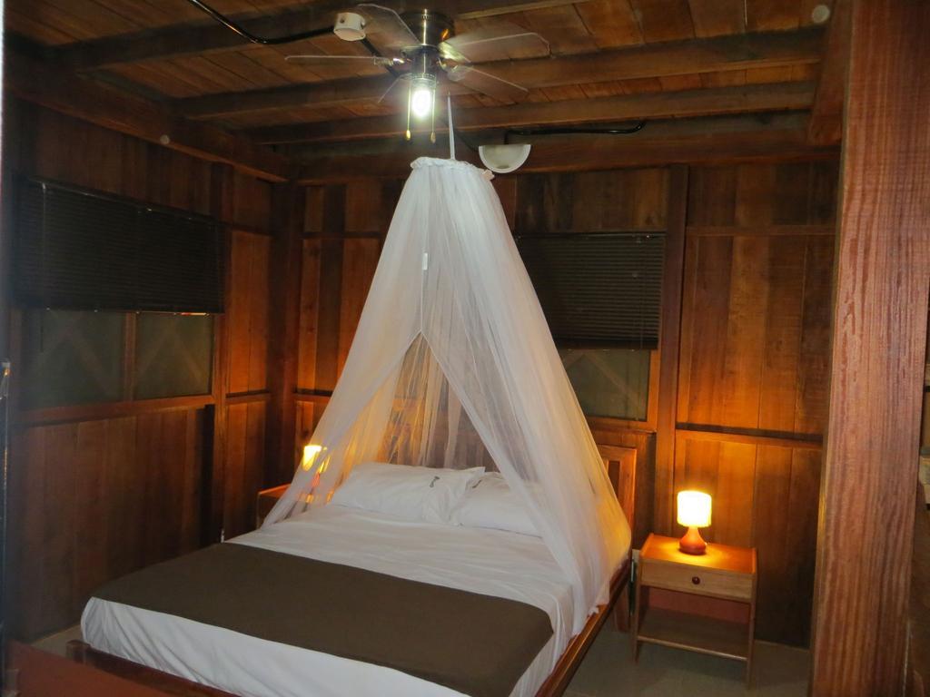 Hotel Utueane Λετίσια Εξωτερικό φωτογραφία